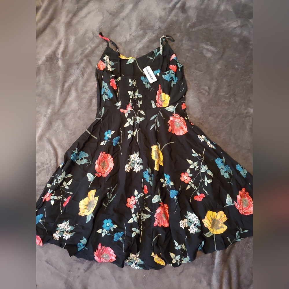 OLD NAVY * FLOWER DRESS * SIZE XS * ADJUSTABLE STRAPS * SUMMER DRESS * STRETCHY